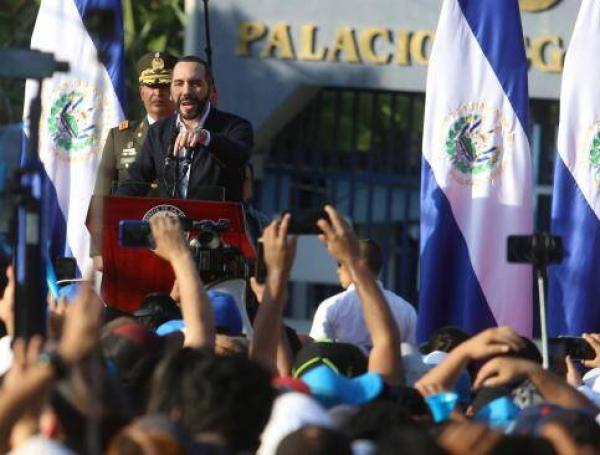 Nayib Bukele goza de un 92 por ciento de favorabilidad.