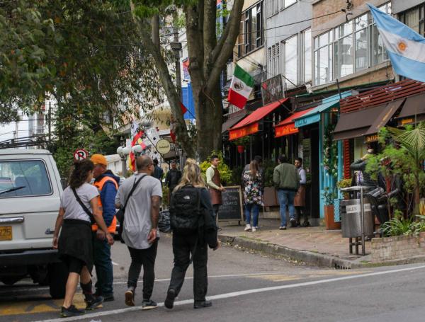 El sector de bares y restaurantes de La Macarena en Bogotá, es uno de los que más preocupado está por los cambios que podrían venir con la reforma laboral. En la foto el restaurante Raad Arabian Food.