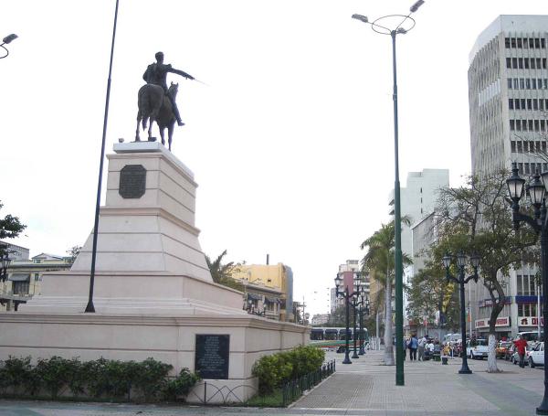 Aspecto del Paseo Bolívar en el Centro de Barranquilla.