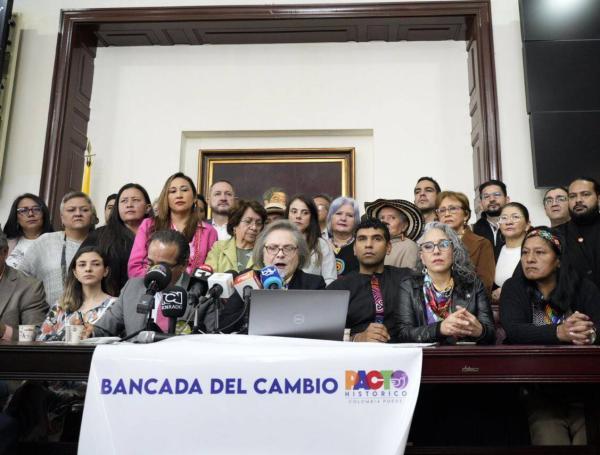 La bancada del Pacto Histórico en la rueda de prensa de este miércoles 31 de mayo.