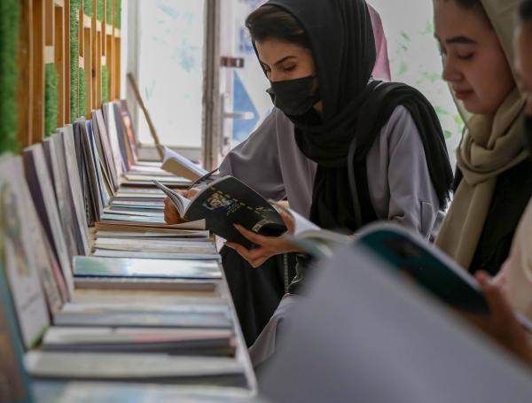 Exhibición de libros en Afganistán