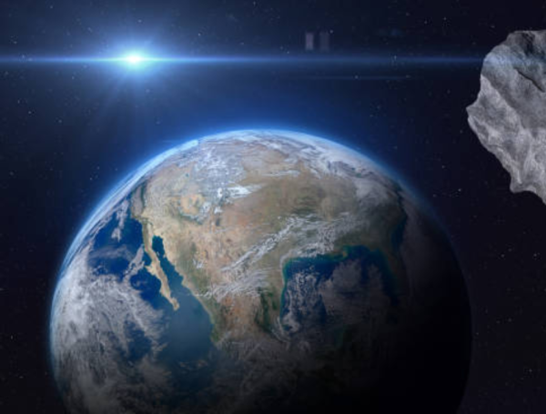 El asteroide Apophis lleva el nombre de una antigua deidad egipcia del caos y la destrucción, Apep o Apophis, que representaba la serpiente cósmica.