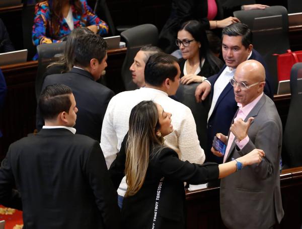 Bogotá 04 diciembre 2023. continúa en la Cámara de Representantes el debate por la reforma a la Salud que propone el gobierno.