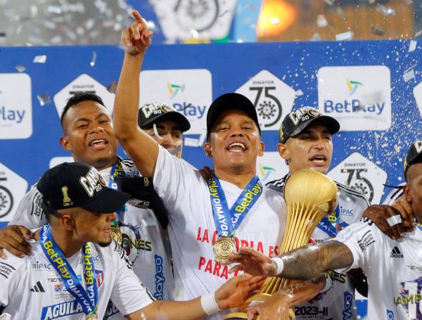 Video: Junior es campeón de Liga Betplay y prende la fiesta y carnaval ...