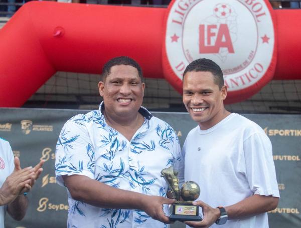 Hijo de tigre... Carlos Daniel Bacca, campeón y goleador como su padre