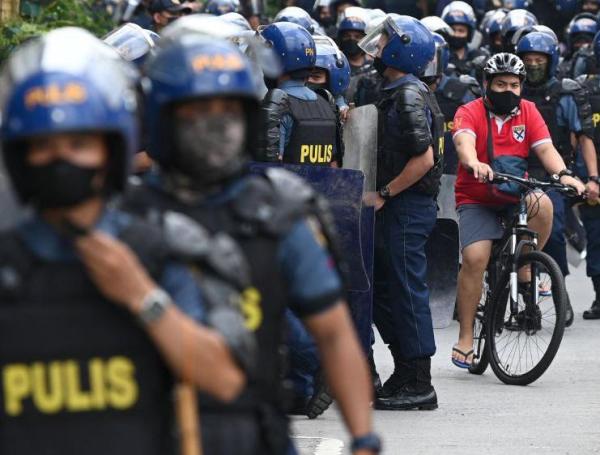 La policía de Filipinas ejecutó la redada en el municipio Bambán. 