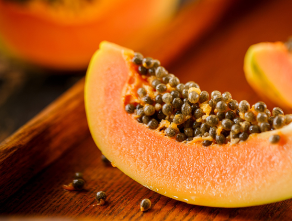 La papaya es conocida por su fibra.