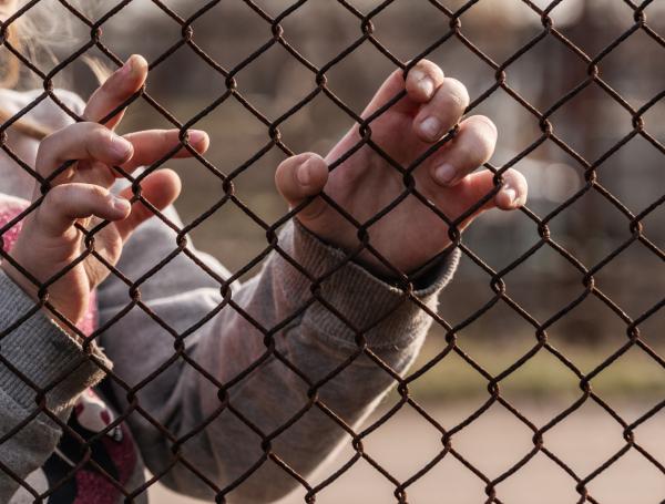 Muchos menores son víctimas de la crisis migratoria.