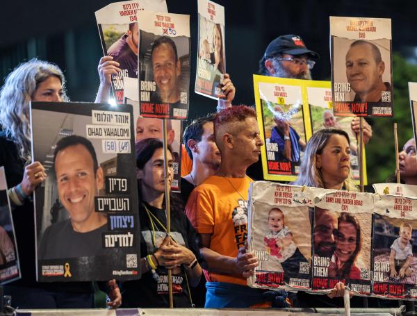 Protestas en Tel Aviv para pedir la liberación de los secuestrados israelíes.