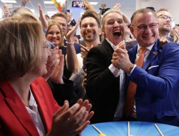 Alice Weidel y Tino Chrupalla, del partido de extrema derecha alemán AfD. 