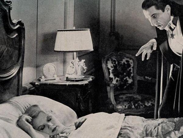 "Drácula" de Bram Stoker es aceptada como la novela de vampiros por excelencia y ha inspirado muchas películas, incluida la versión de 1931.