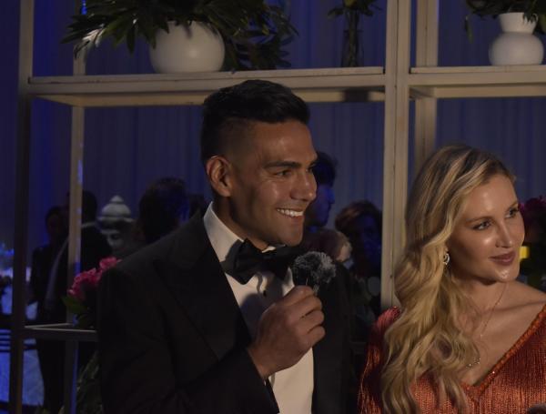 Falcao García y su esposa Lorelei Tarón durante la Gala Mambo 2024.