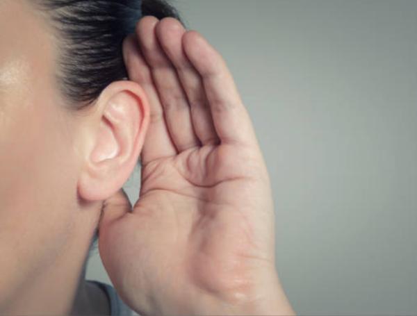 El zumbido en los oídos, conocido médicamente como tinnitus, es una condición que afecta a millones de personas e