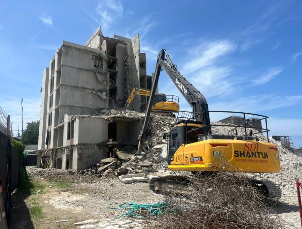 Demolición de la torre de Aquarela en Cartagena