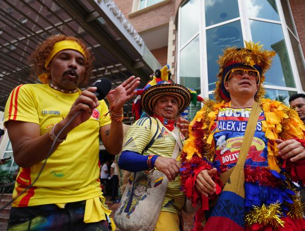 HINCHAS DE SELECCION COLOMBIA