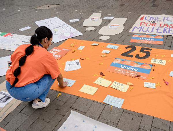 Campaña de ONU Mujeres para erradicar los feminicidios. Cada día, en promedio, tres mujeres son  asesinadas en el país por el hecho de ser mujer
