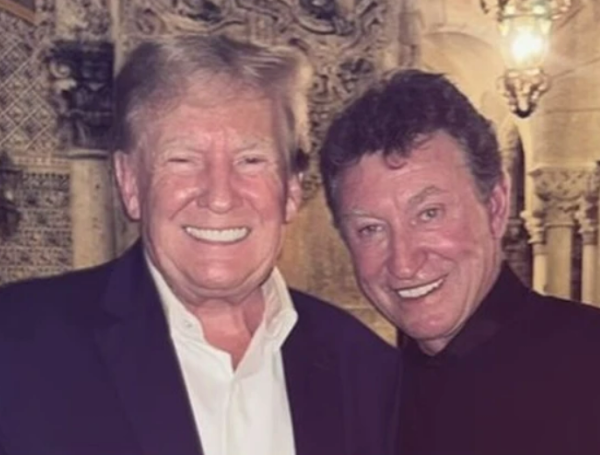 Trump y Wayne Gretzky