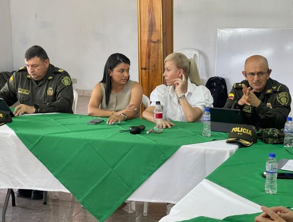 Consejo de seguridad con la gobernadora del Valle.