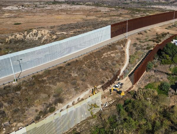 Muro fronterizo en Tijuana