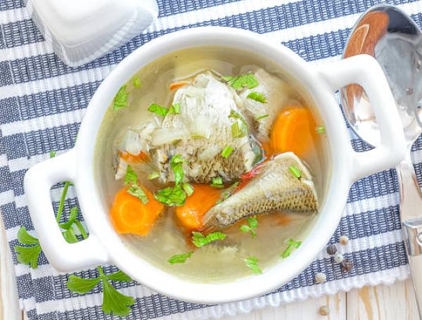 caldo de pescado