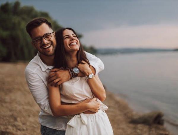Querer pasar tiempo físico con la persona es una señal de enamoramiento.