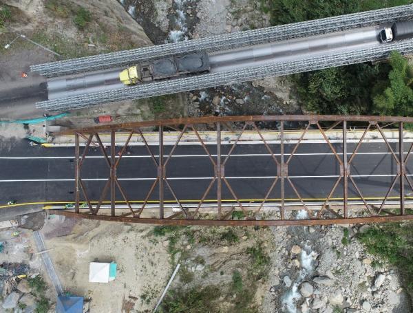 Puente Naranjal, vía Bogotá - Villavicencio.