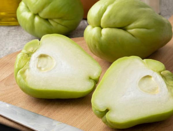 El chayote contiene 39 calorías por cada 203 gramos