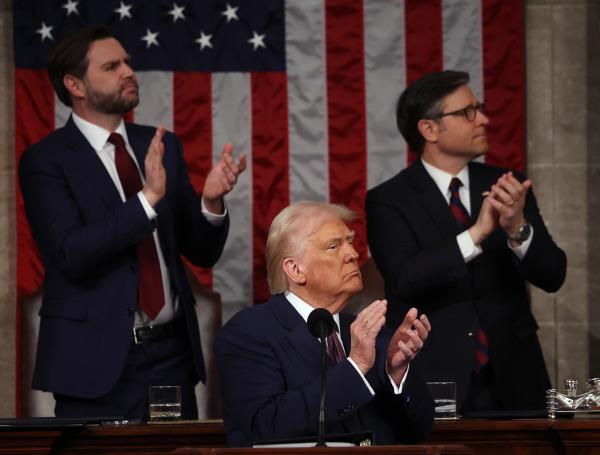 Donald Trump en medio de su discurso del 4 de marzo.