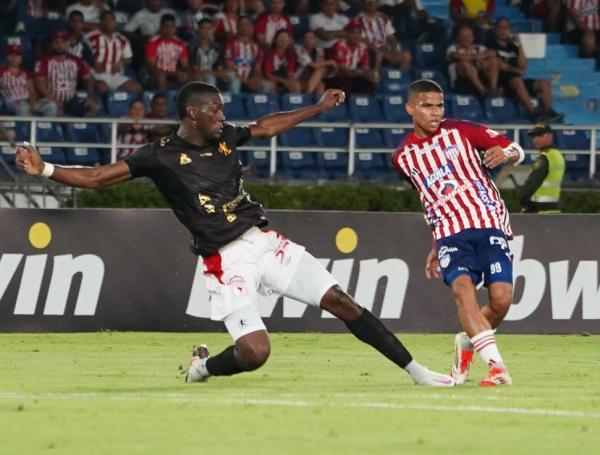 Junior vs. América