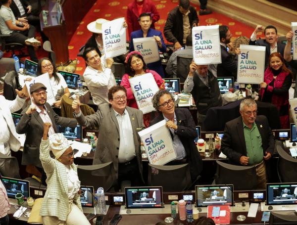 La reforma de la salud de aprobó con 90 votos en la tarde del jueves.