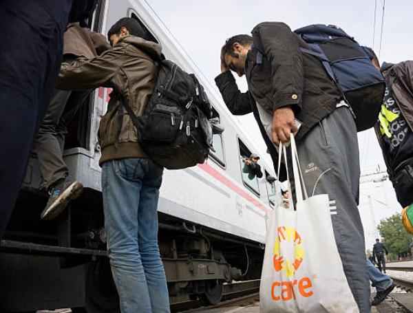 Rehenes fueron trasladados para reencontrarse con sus familias.