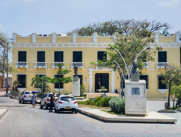 PLAZA MAYOR DE SOLEDAD