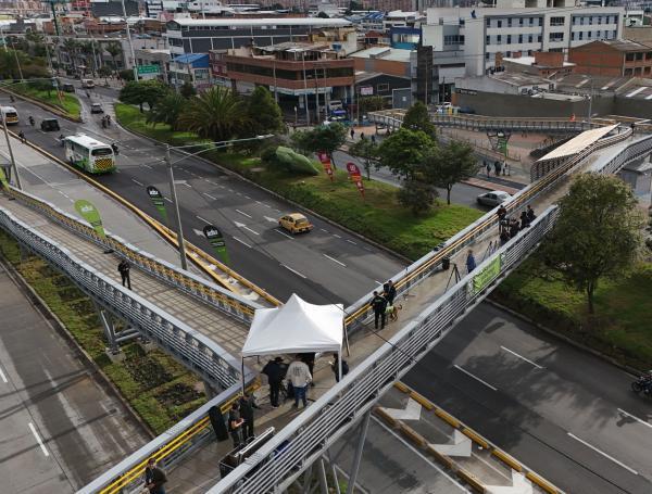 nuevo carril restituido de 550 metros, en la autopista Norte, a la altura de la estación de TransMilenio Toberín, desde la calle 163 hasta la 167,