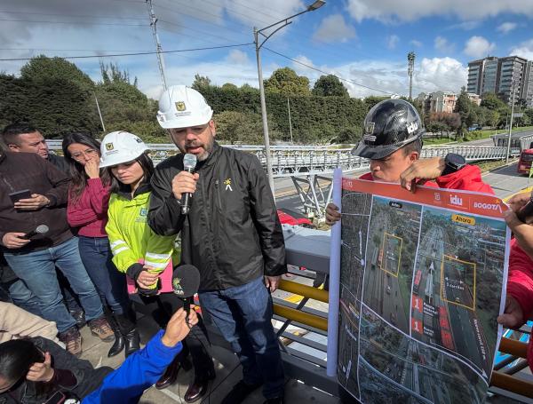 nuevo carril restituido de 550 metros, en la autopista Norte, a la altura de la estación de TransMilenio Toberín, desde la calle 163 hasta la 167,