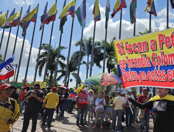 Una de las marchas en Cali, del 18 de marzo, desde el parque de Las Banderas.