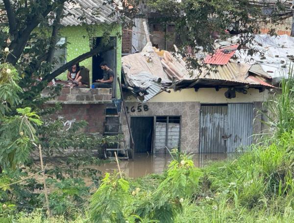 Emergencia en el oriente de Cali por creciente del río Cauca.