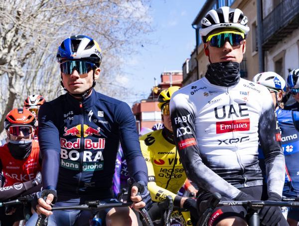 Primoz Roglic y Juan Ayuso
