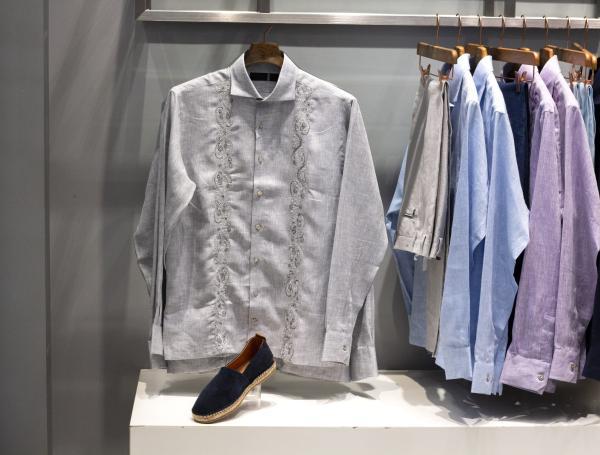 GUAYABERA EN LA COSTA