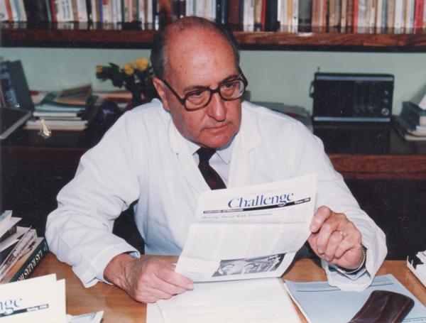 Héctor Abad Gómez, fue profesor de la Facultad de Medicina de la Universidad de Antioquia.