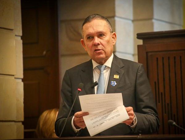Congreso sesionó en conmemoración de las víctimas que ha dejado el conflicto armado en Colombia.
