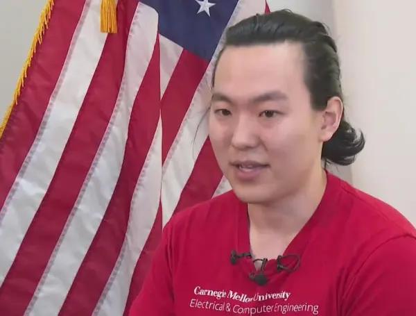 Jayson Ma es un estudiante de China cuya visa fue revocada.