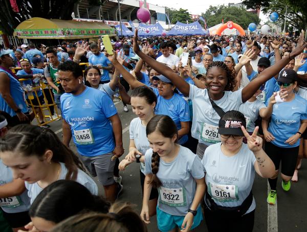 Más de 11.000 personas corrieron la Maratón de Cali