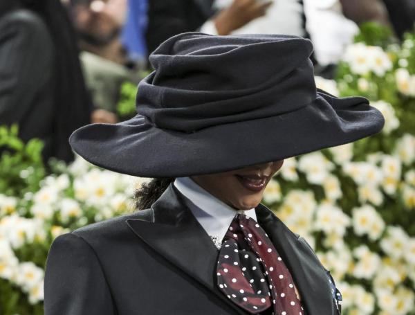 Rihanna anunció su tercer embarazo.