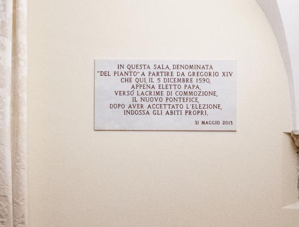Placa en la Sala de las Lágrimas