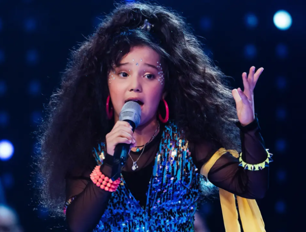 mini gloria trevi
