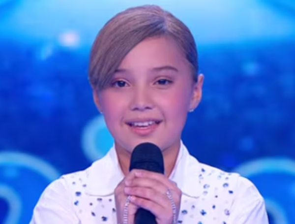 mini gloria trevi