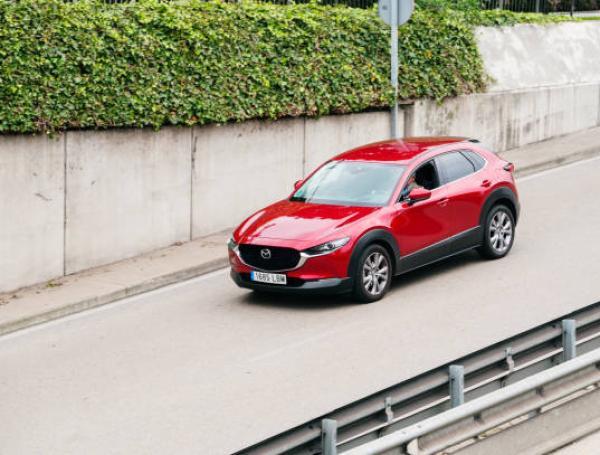 El carro más vendido en Colombia, según cifras de Fenalco y la Andi, es la Mazda CX-30