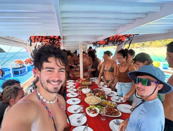 Esta es una de sus últimas publicaciones en su perfil social. Aquí se encontraba en Filipinas.