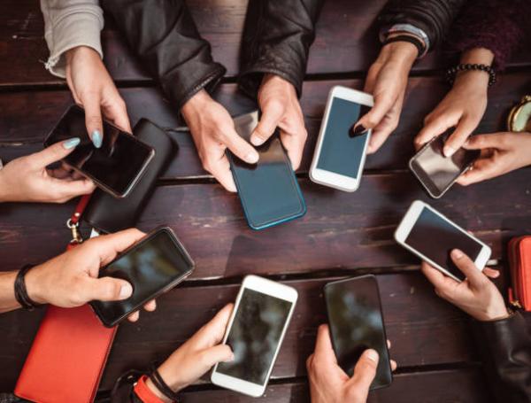 Red social X bloquea acceso a medios oficialistas de China en la India
