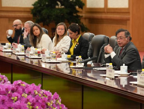 El Presidente Xi Jinping  se reunió con el presidente Gustavo Petro hoy 14 de mayo del 2025 en el gran Salón del Pueblo para ratificar los lazos de cooperación entre los dos países